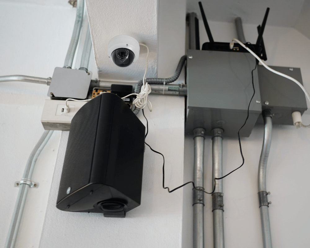 security camera audio speaker wiring